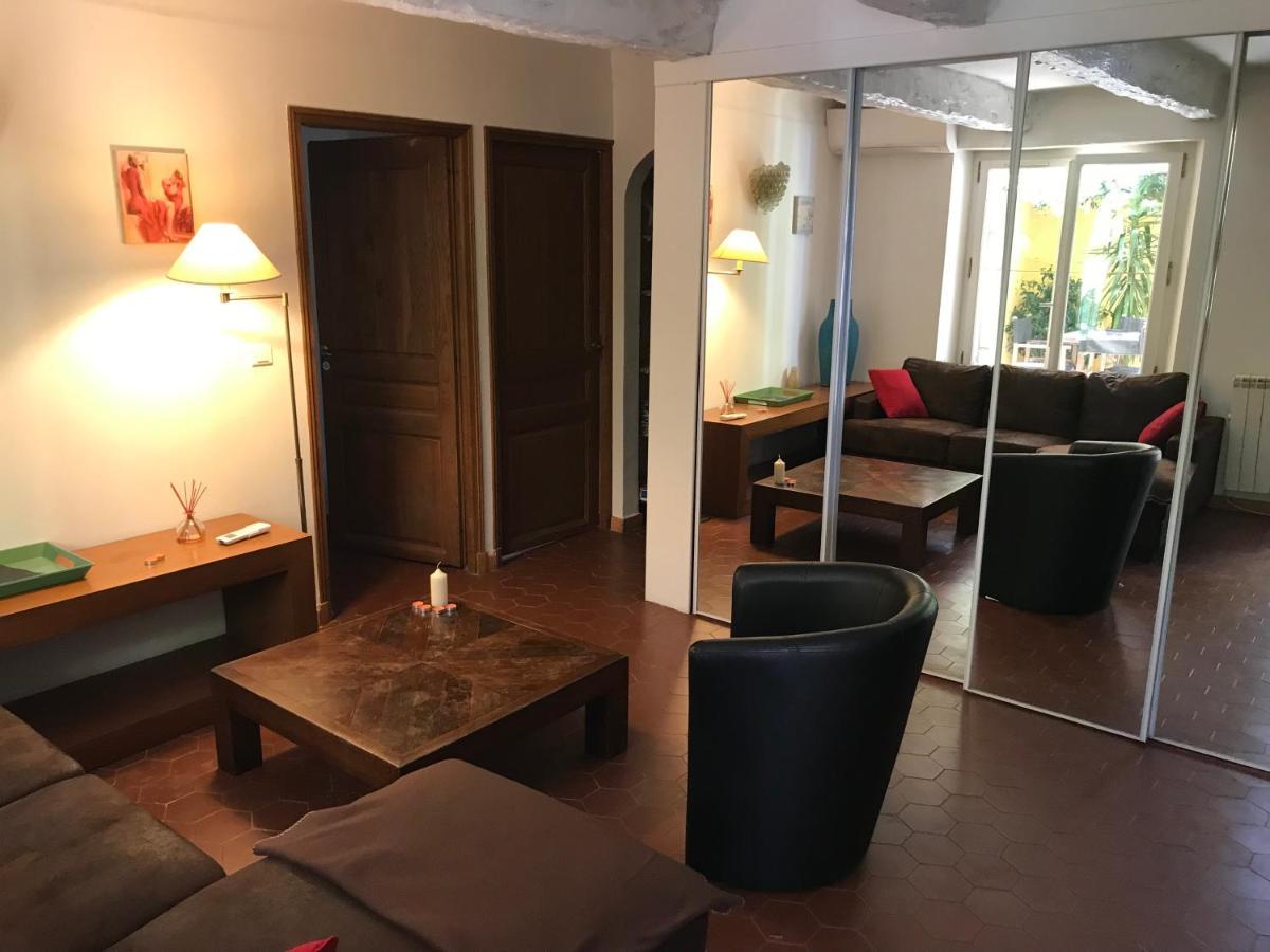 Place Des Lices Tropez Appartement
