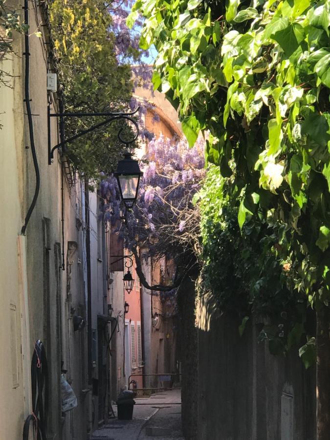 Place Des Lices Tropez Appartement Saint-Tropez